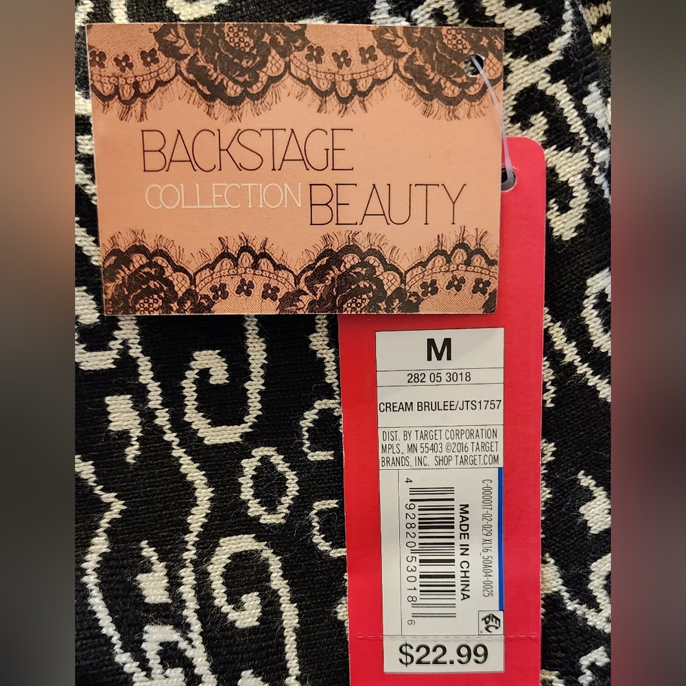 Black & White Print Swing Skirt Medium NWT - Picture 7 of 7